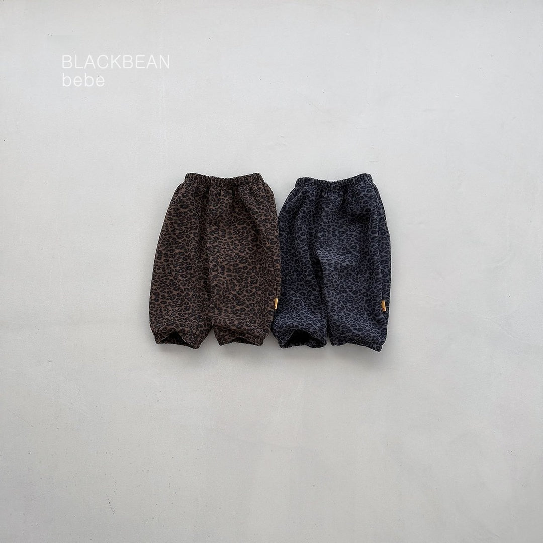 [BLACK BEAN] Leopard bebe pants