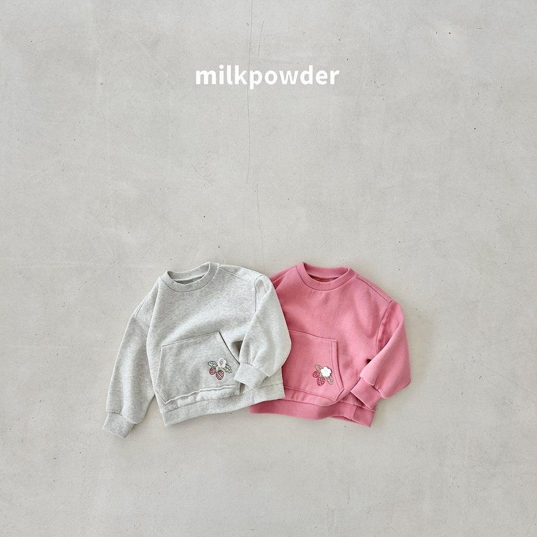 [milk powder] Strawberry pocket mtm tee