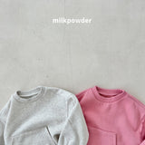 [milk powder] Strawberry pocket mtm tee