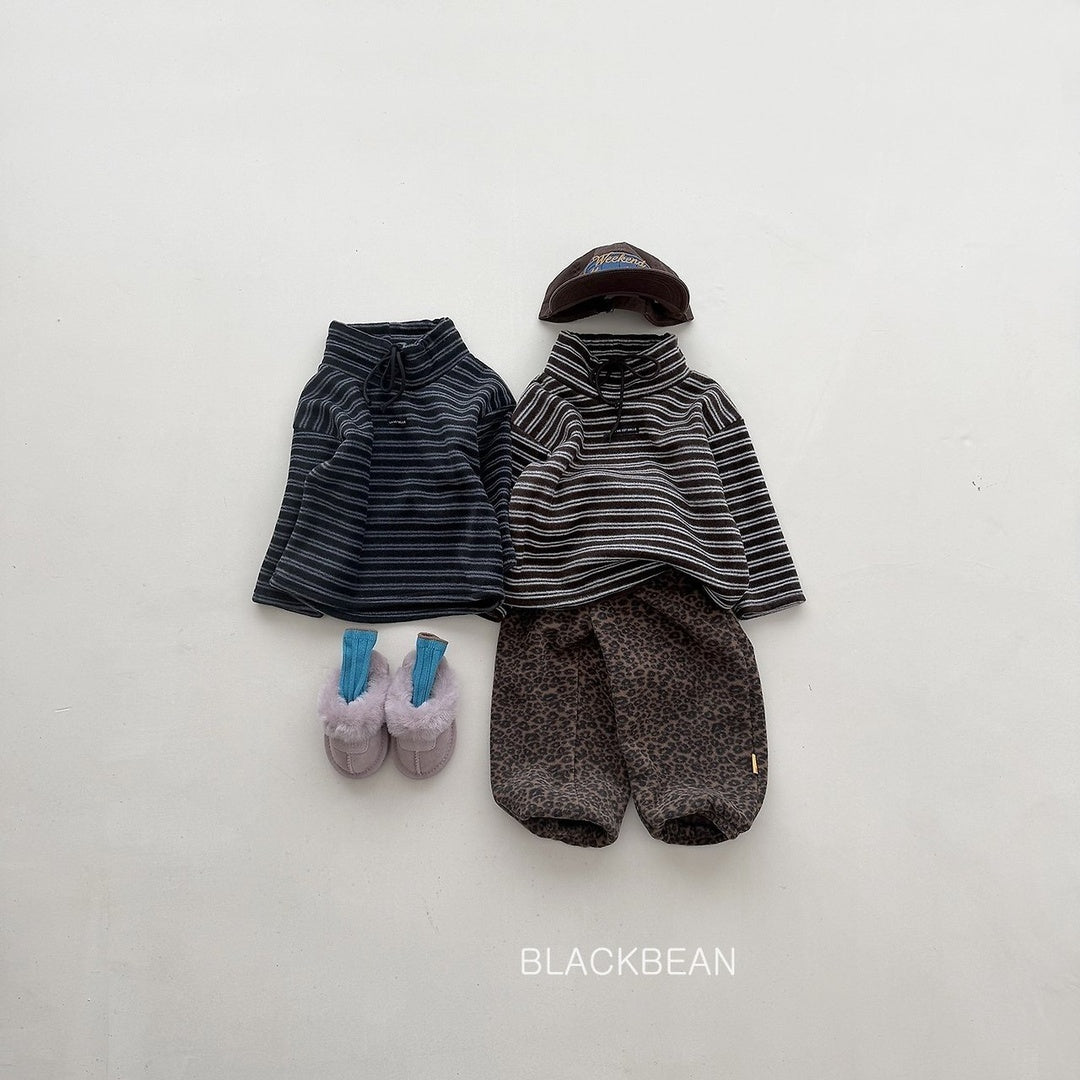 [BLACK BEAN] Crayon stripe bottleneck tops
