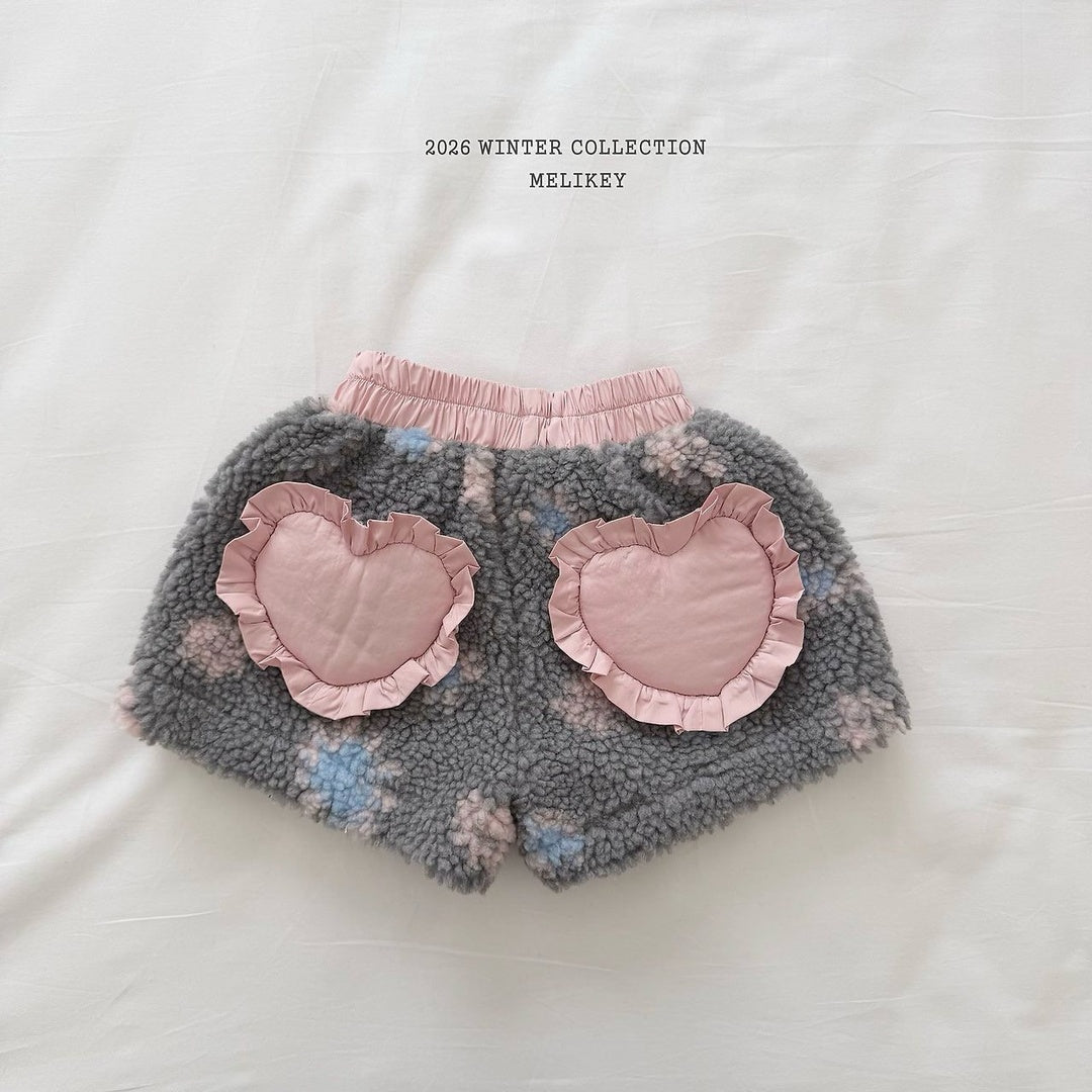 [Melikey] Heart flower boa shorts