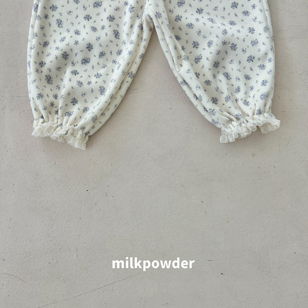 [milk powder] Pudding flower pants