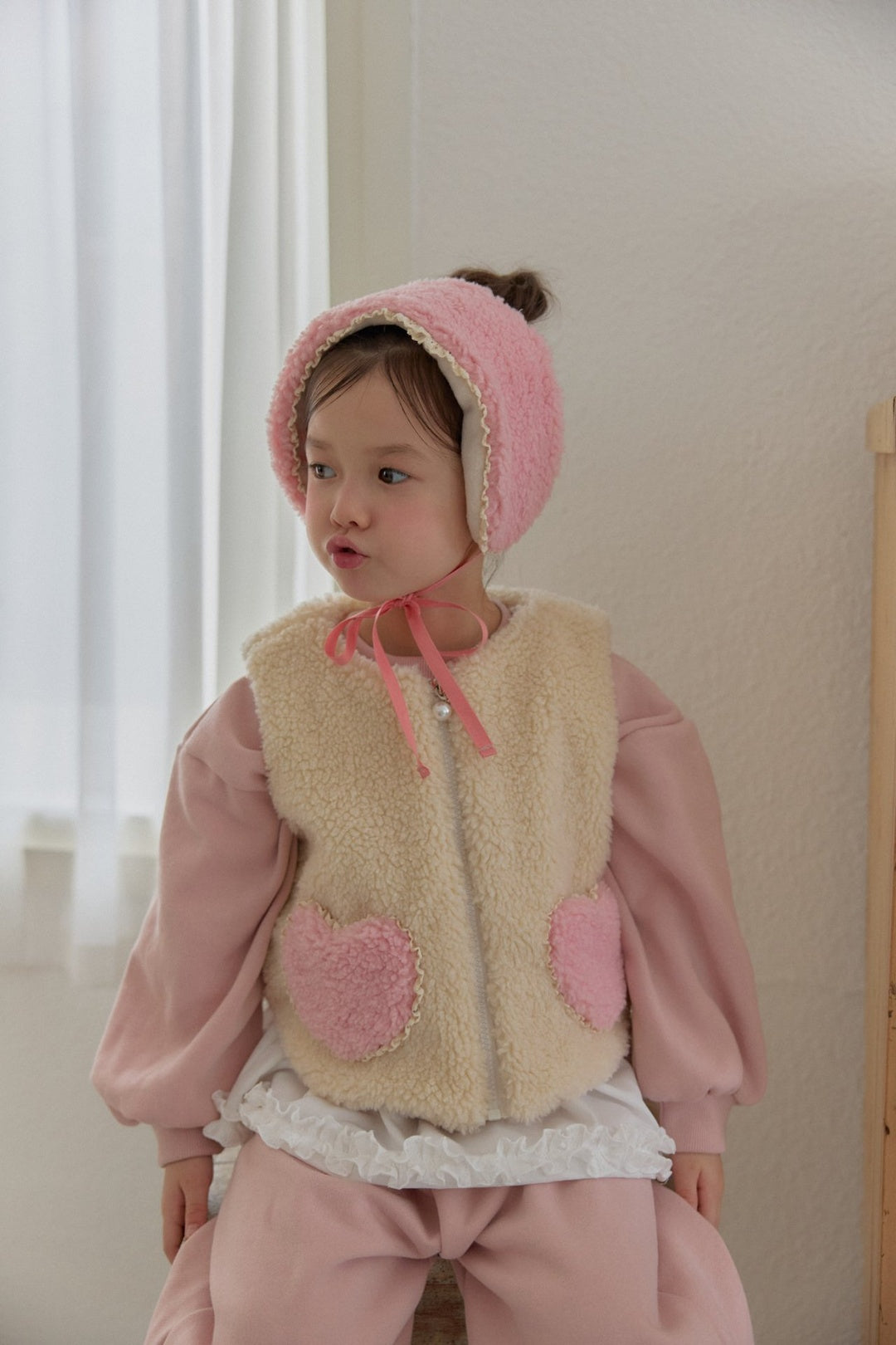 [berryberry] Heart pocket boa vest