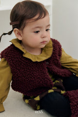 [ROA] Lolly fleece vest