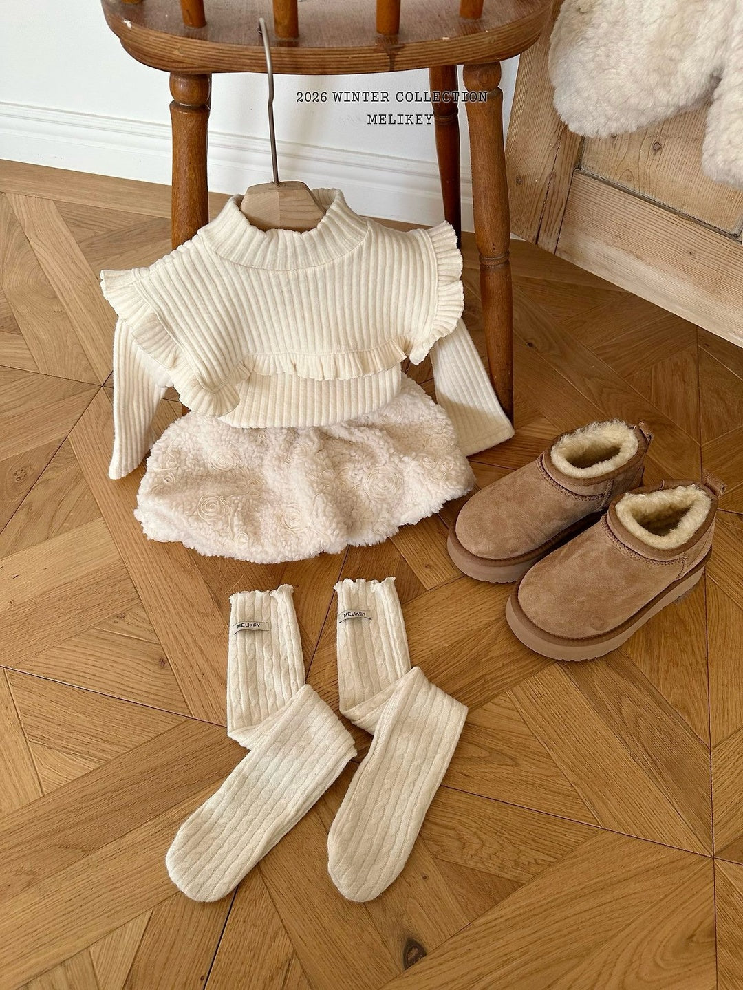 [Melikey] Cable long socks