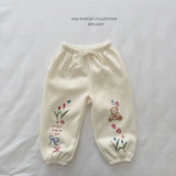 [Melikey] Bear illustration jogger pants