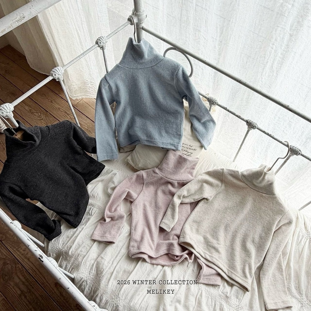 [Melikey] Warm turtleneck tee