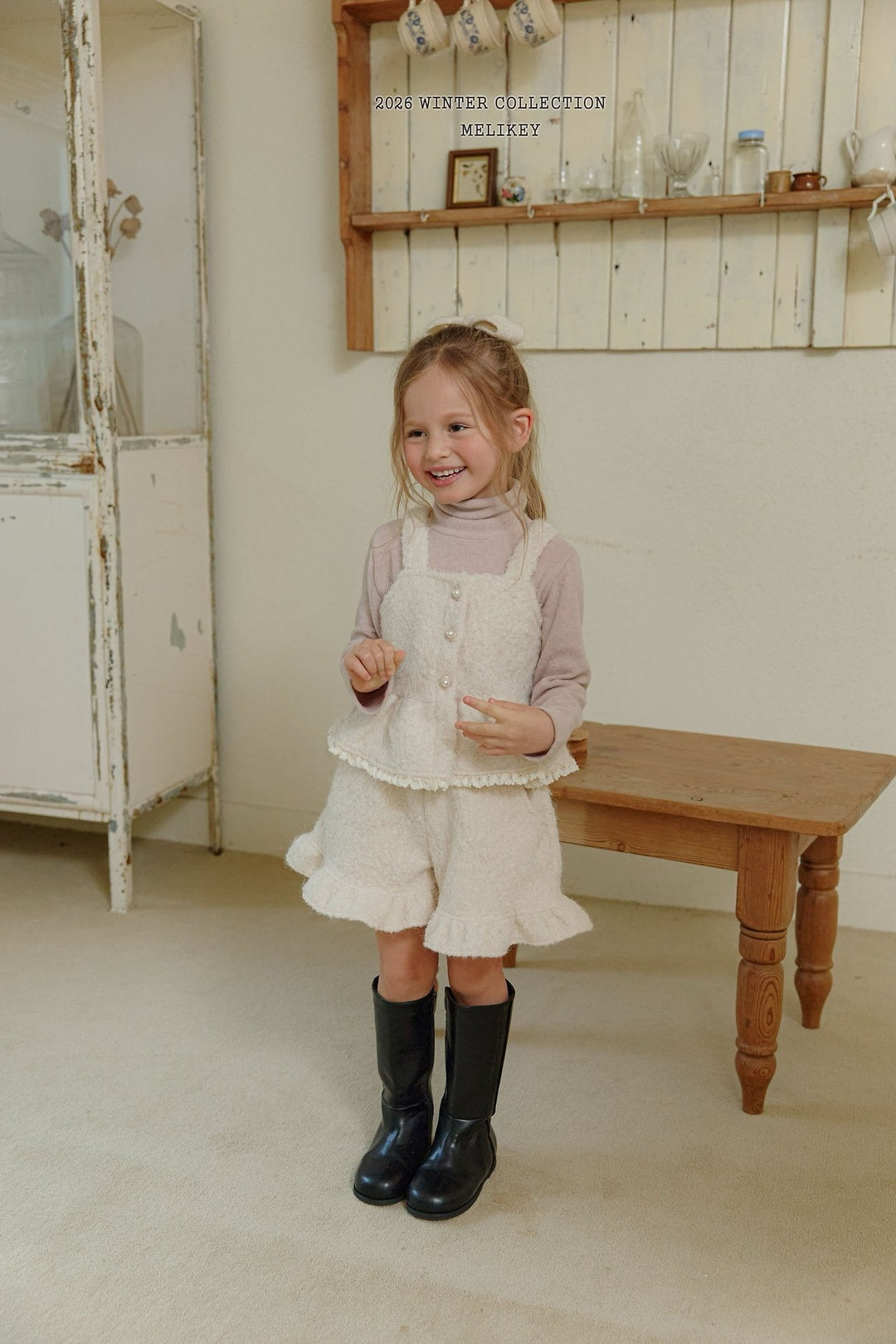 [Melikey] Creamy frill shorts