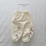[Melikey] Bear illustration jogger pants