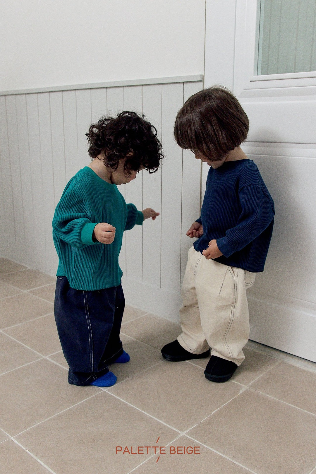 [PALETTE BEIGE] Curve stitch pants