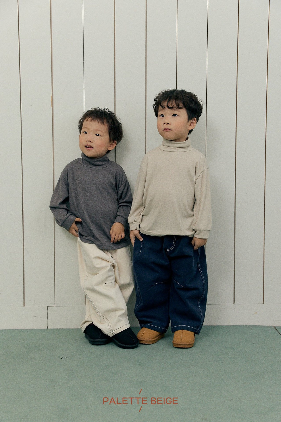 [PALETTE BEIGE] Loose turtleneck tee