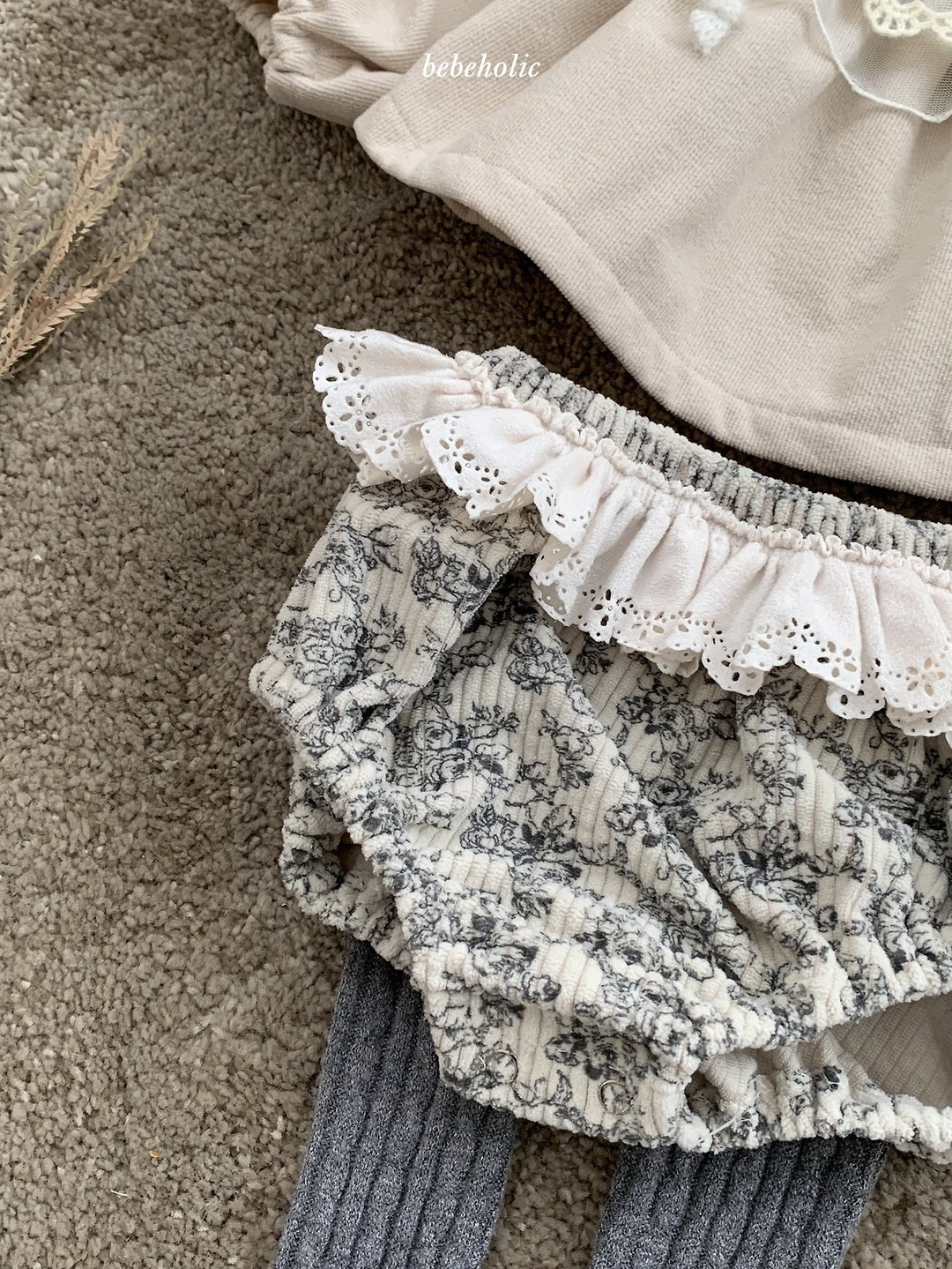 [bebeholic] Giselle lace flower bloomer