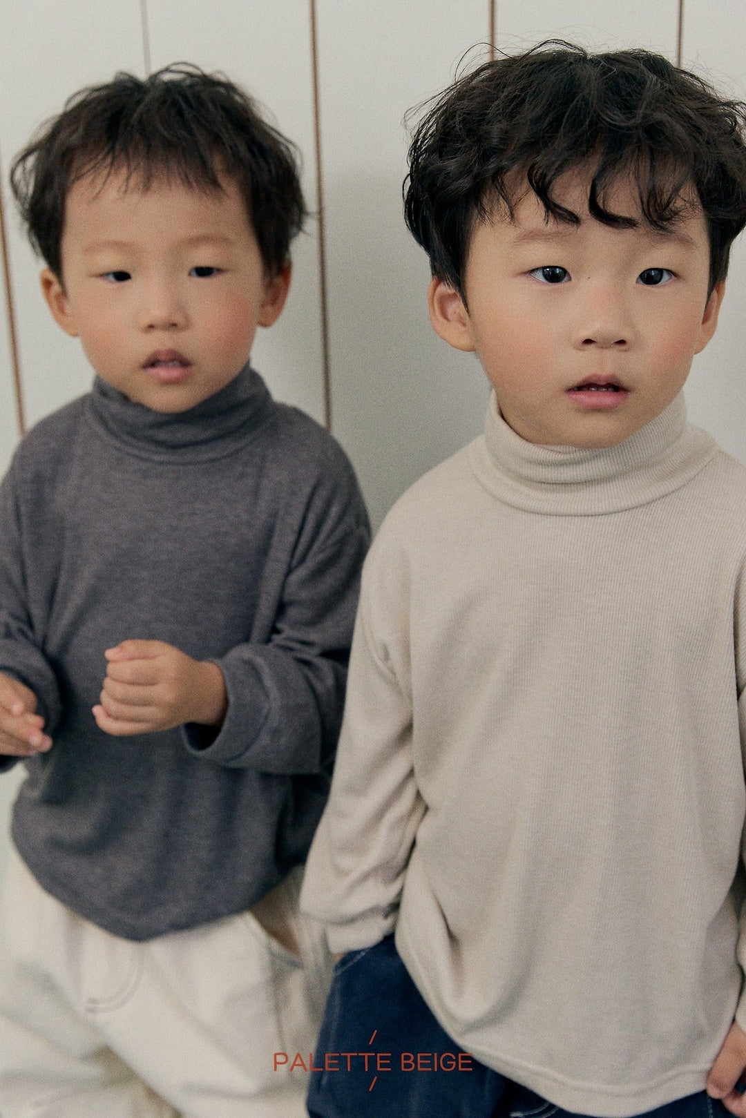 [PALETTE BEIGE] Loose turtleneck tee