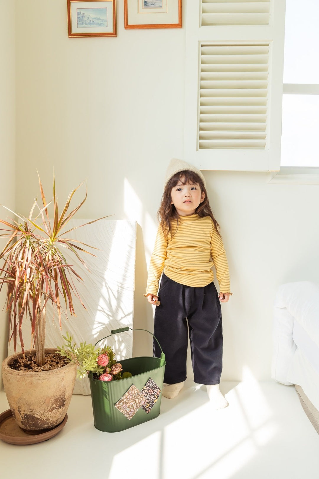 [milk powder] Velvet denim pants