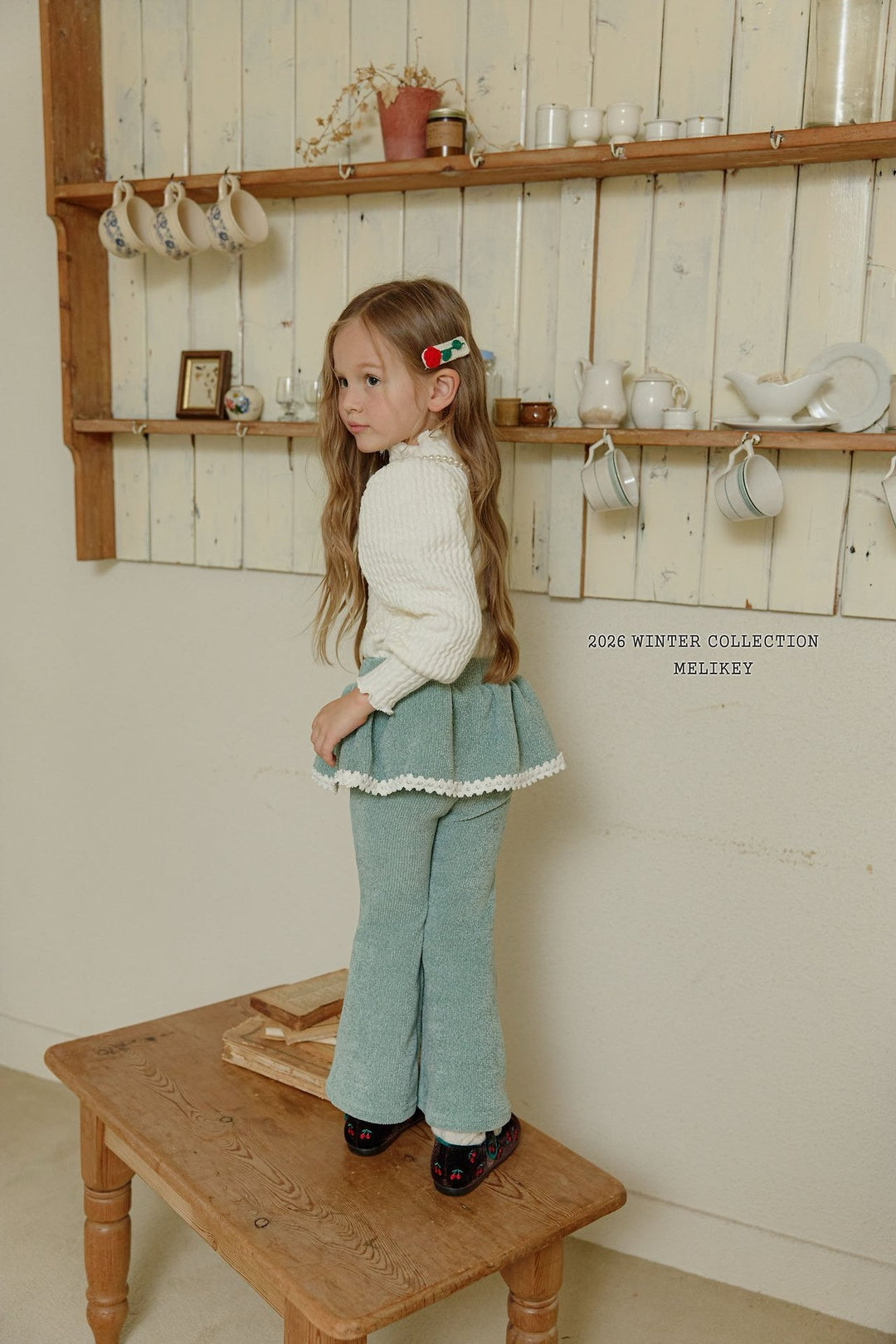 [Melikey] Frill velvet flare pants