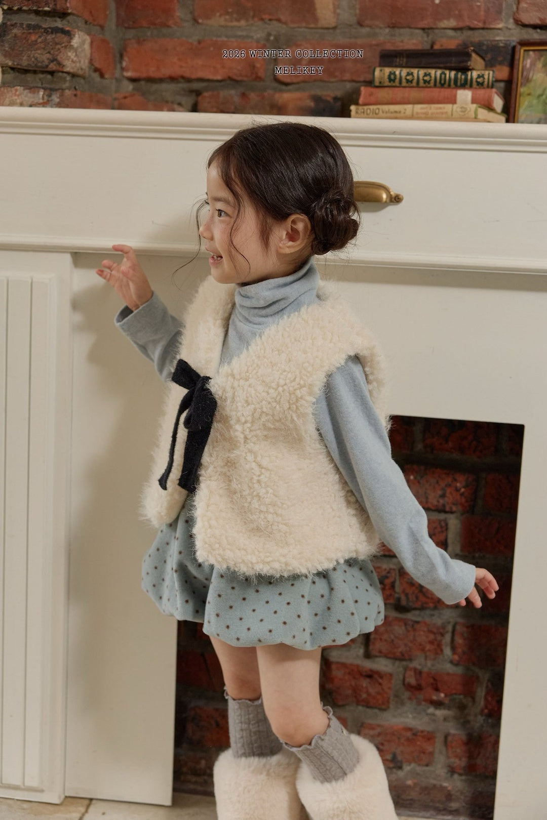 [Melikey] Cloud fur ribbon vest
