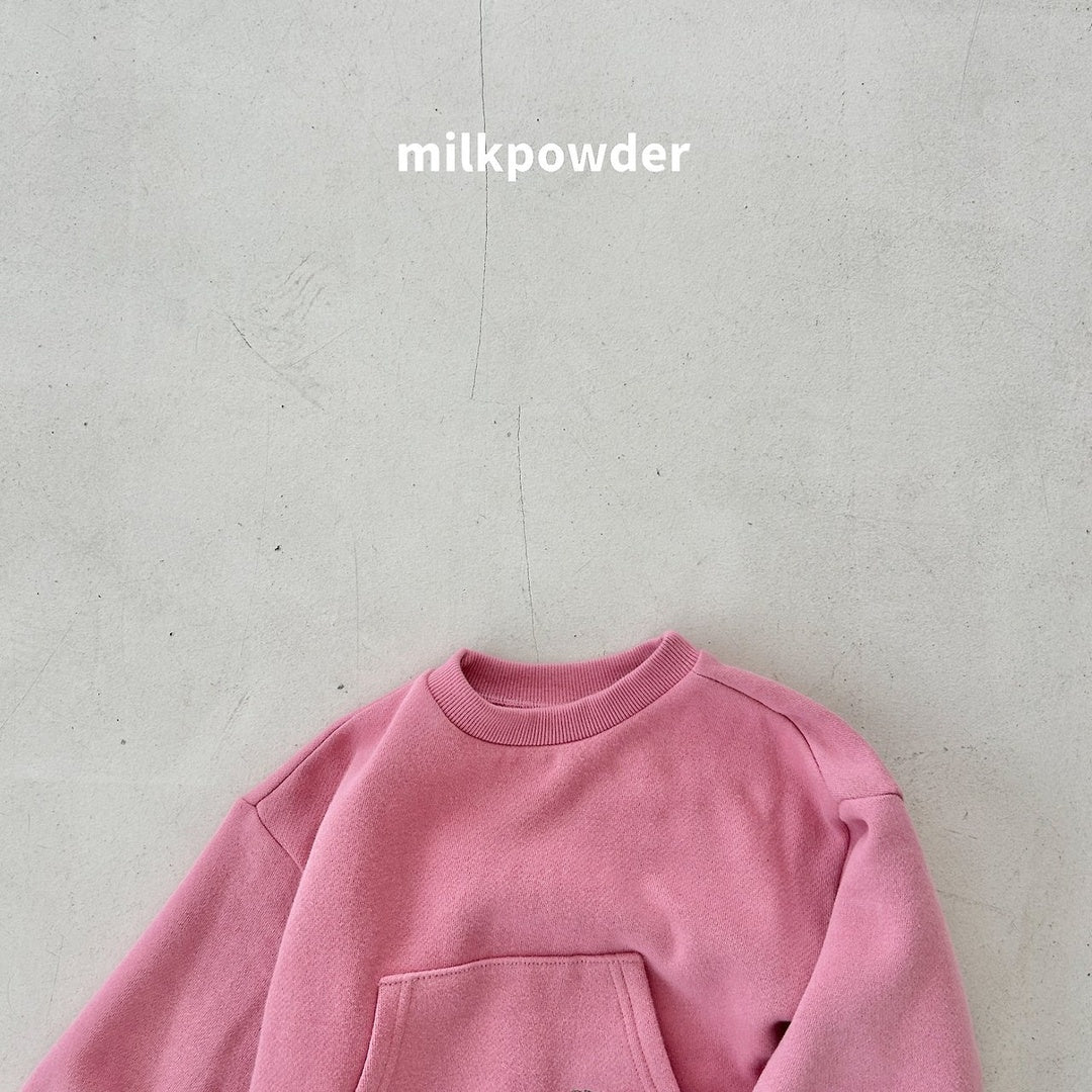 [milk powder] Strawberry pocket mtm tee