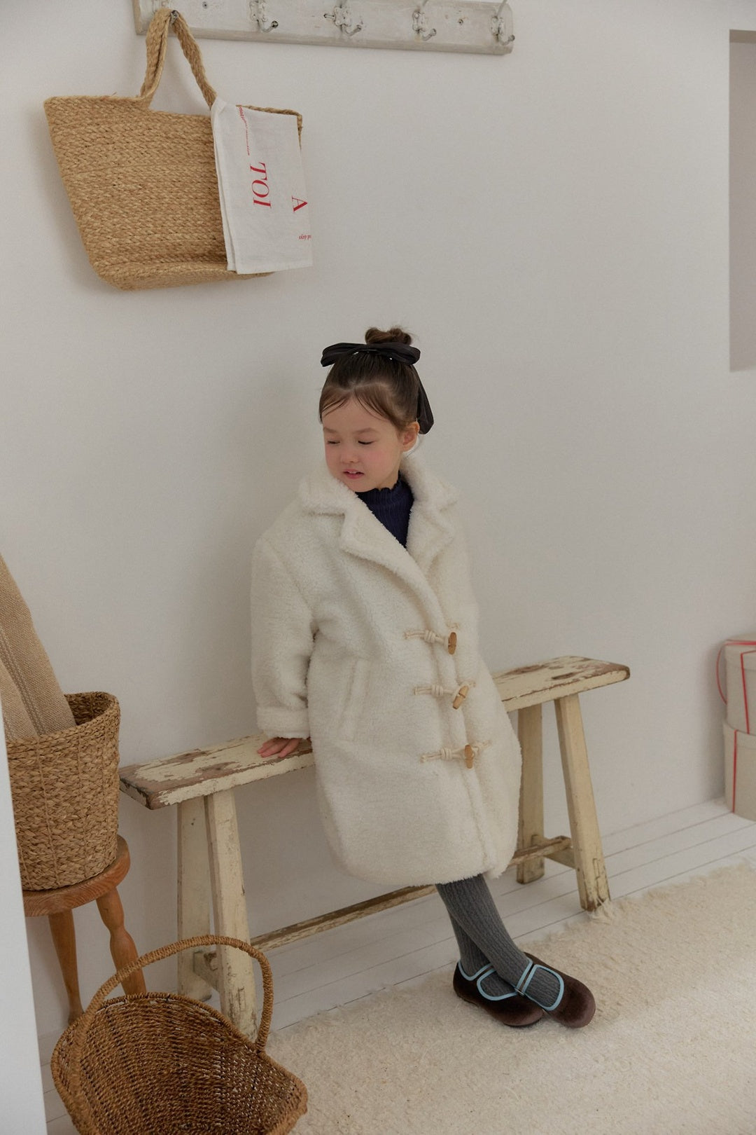 [berryberry] Fluffy toggle coat