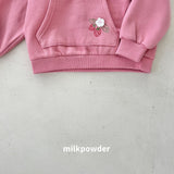 [milk powder] Strawberry pocket mtm tee