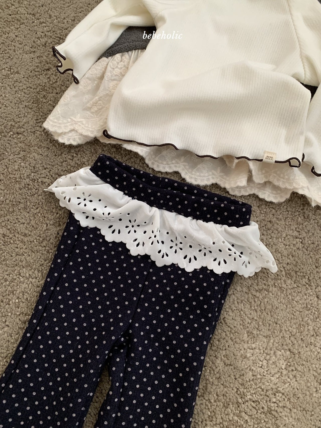 [bebeholic] Dot lace flare pants