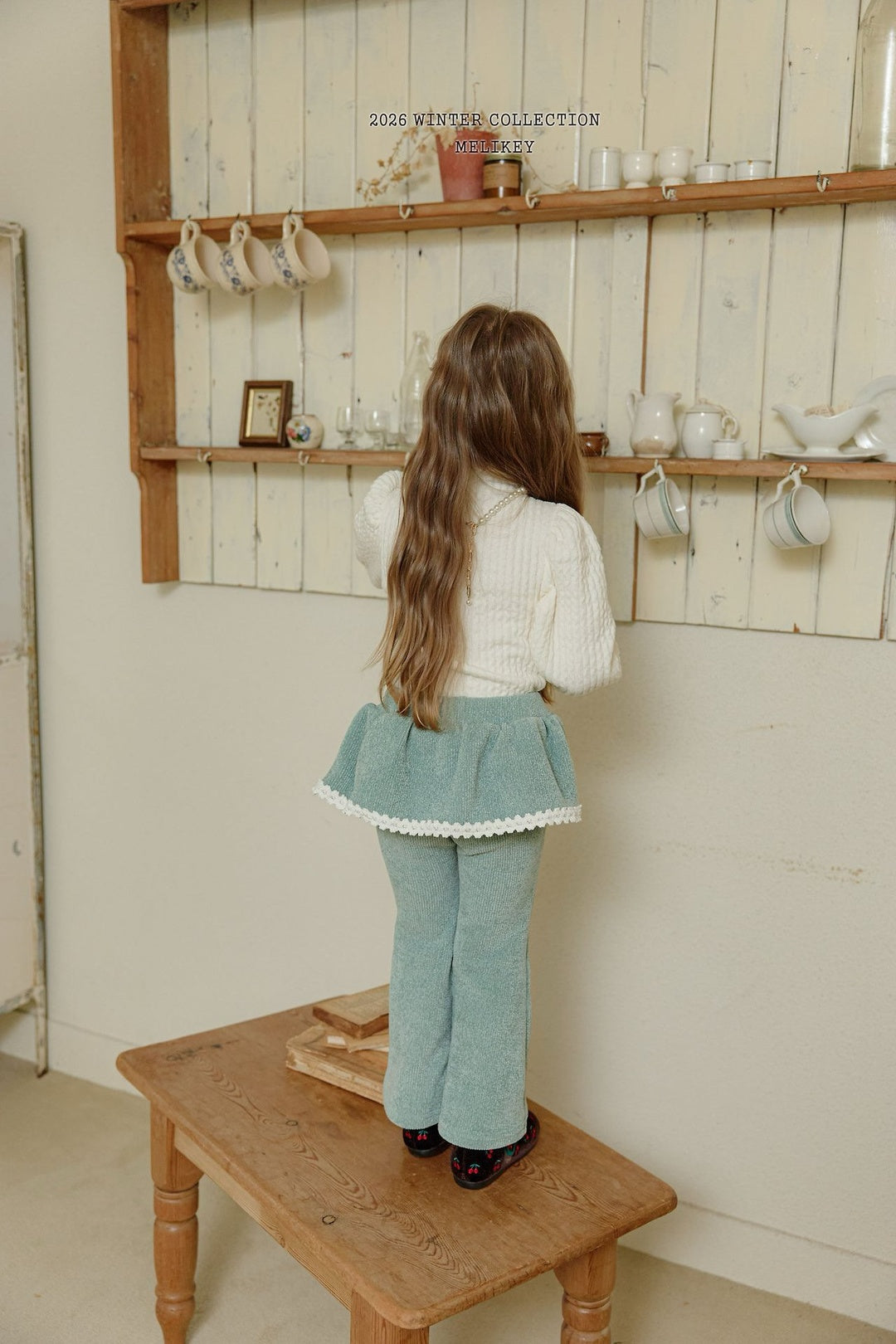 [Melikey] Frill velvet flare pants