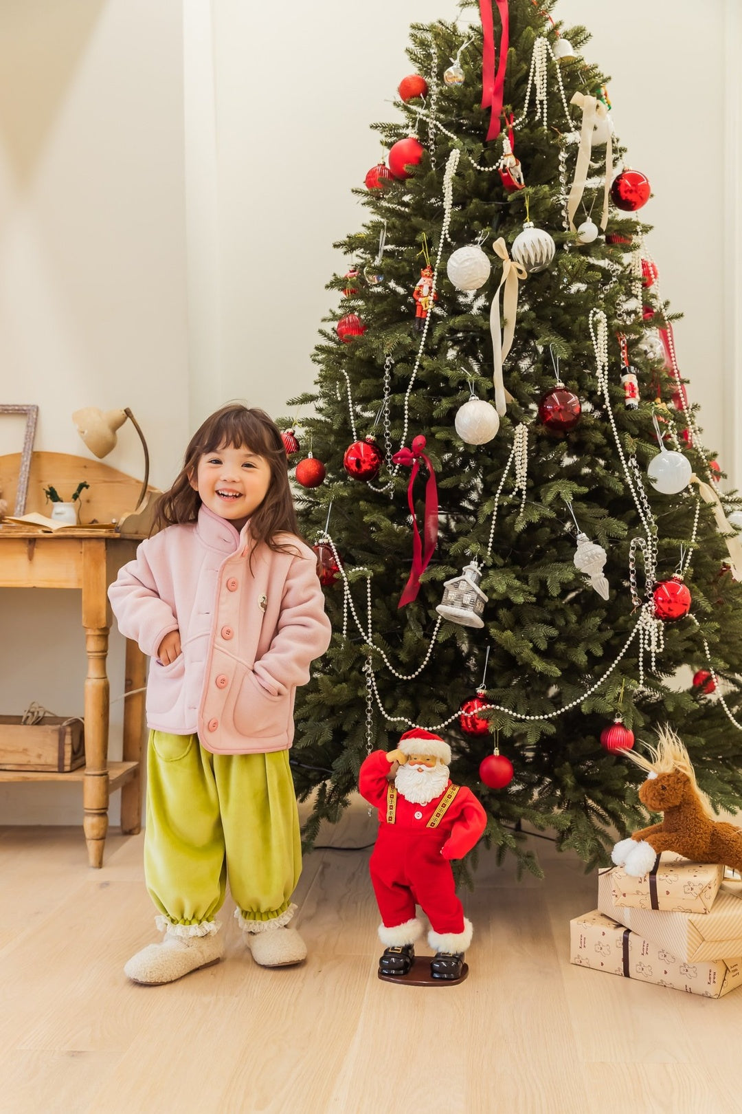 [milk powder] Puff cherry fleece jumper