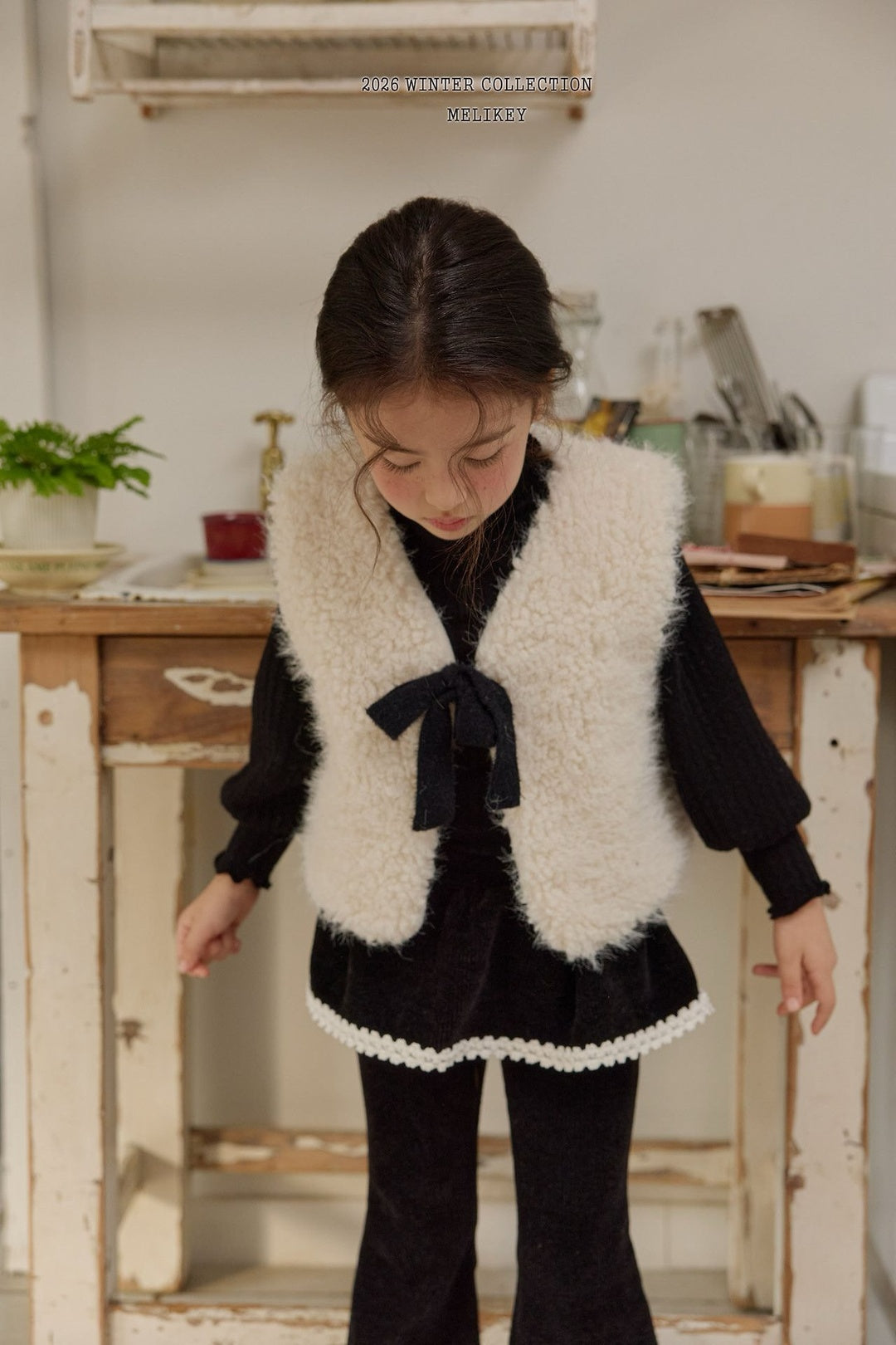 [Melikey] Cloud fur ribbon vest