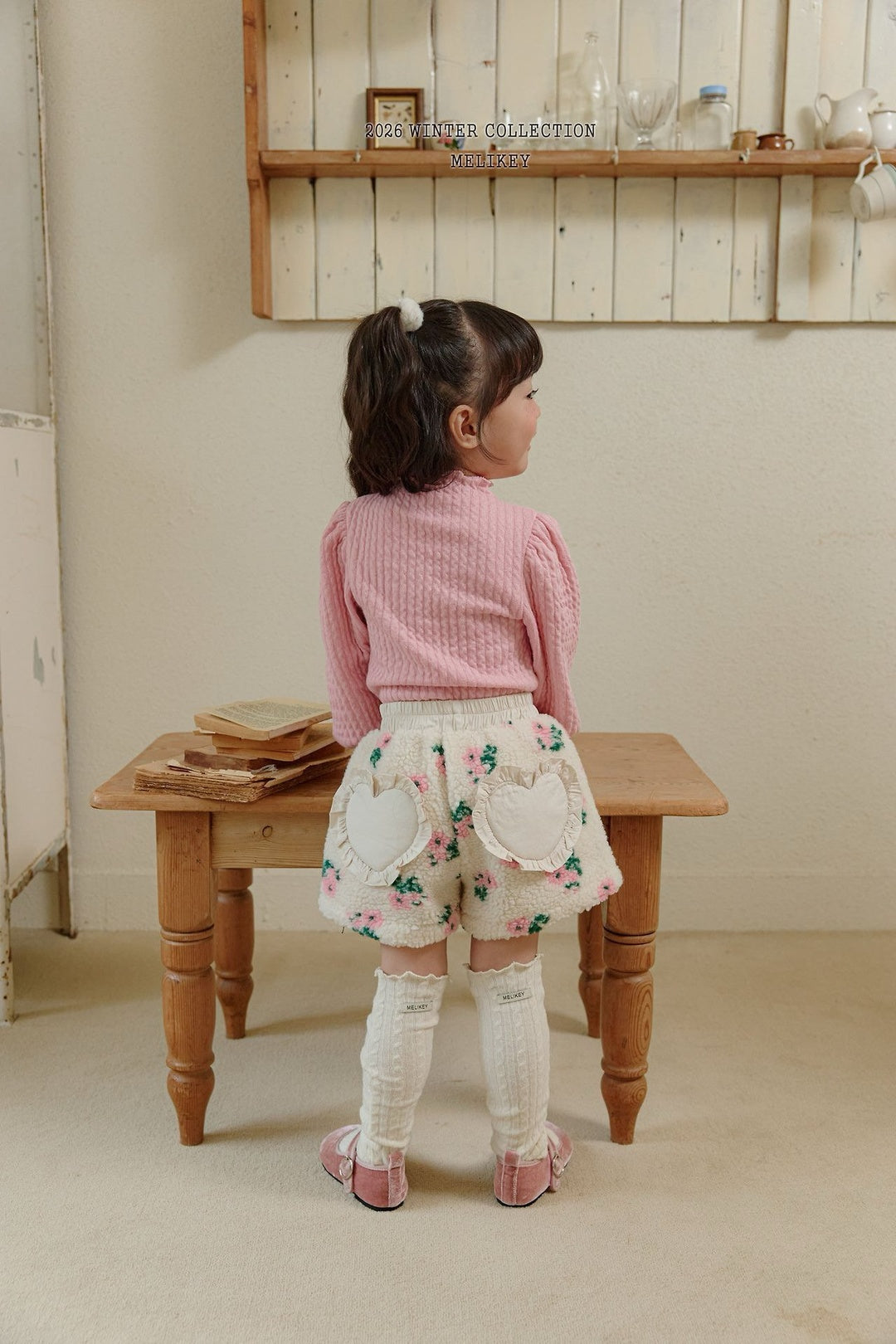 [Melikey] Heart flower boa shorts