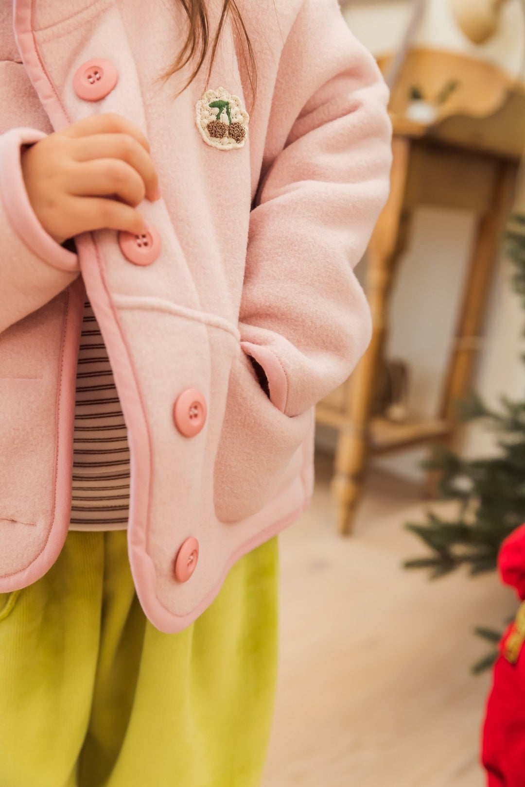[milk powder] Puff cherry fleece jumper
