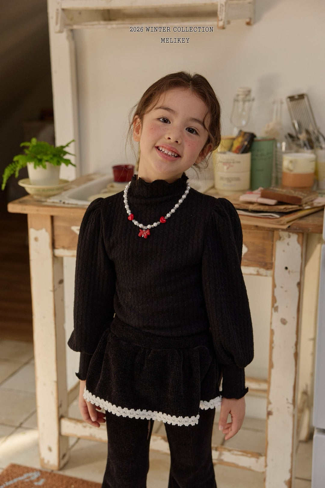 [Melikey] Frill velvet flare pants
