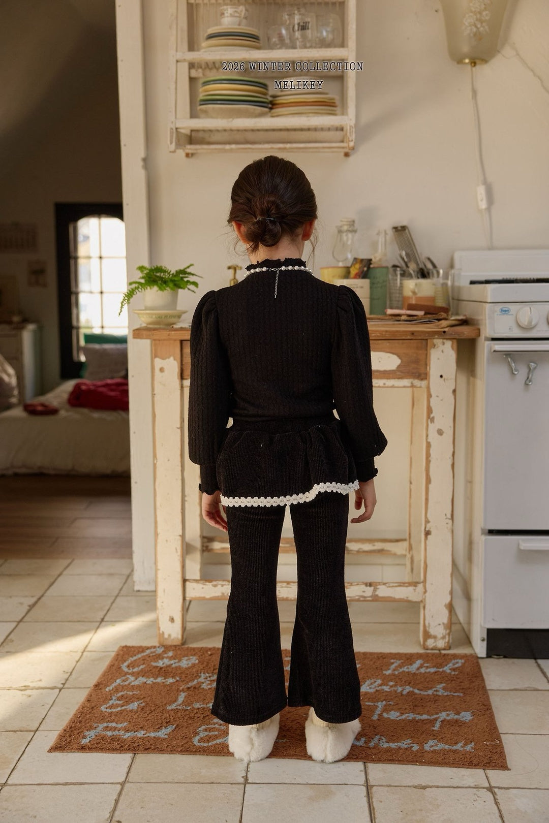 [Melikey] Frill velvet flare pants