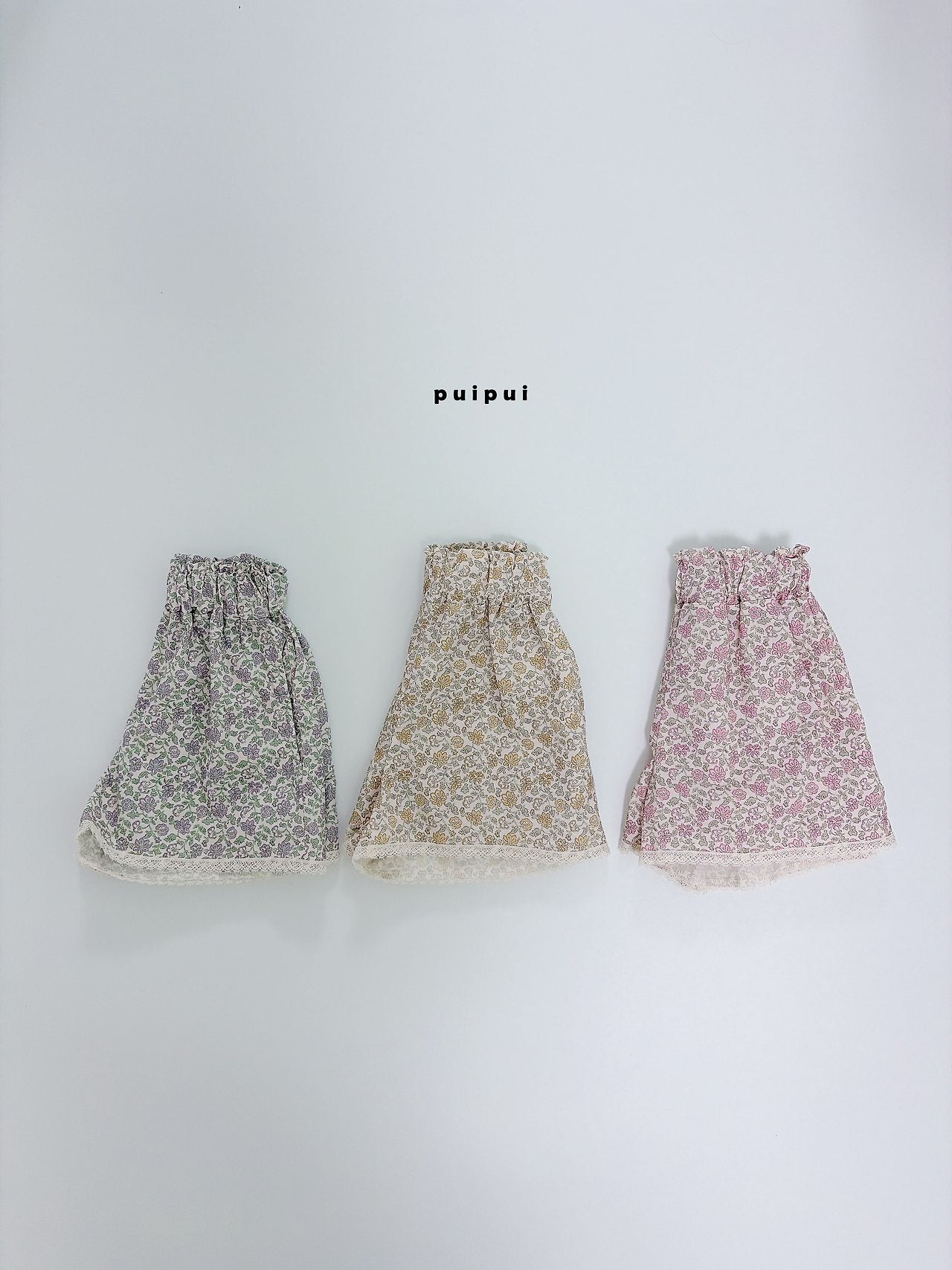 ［puipui］Vienna flower short pants