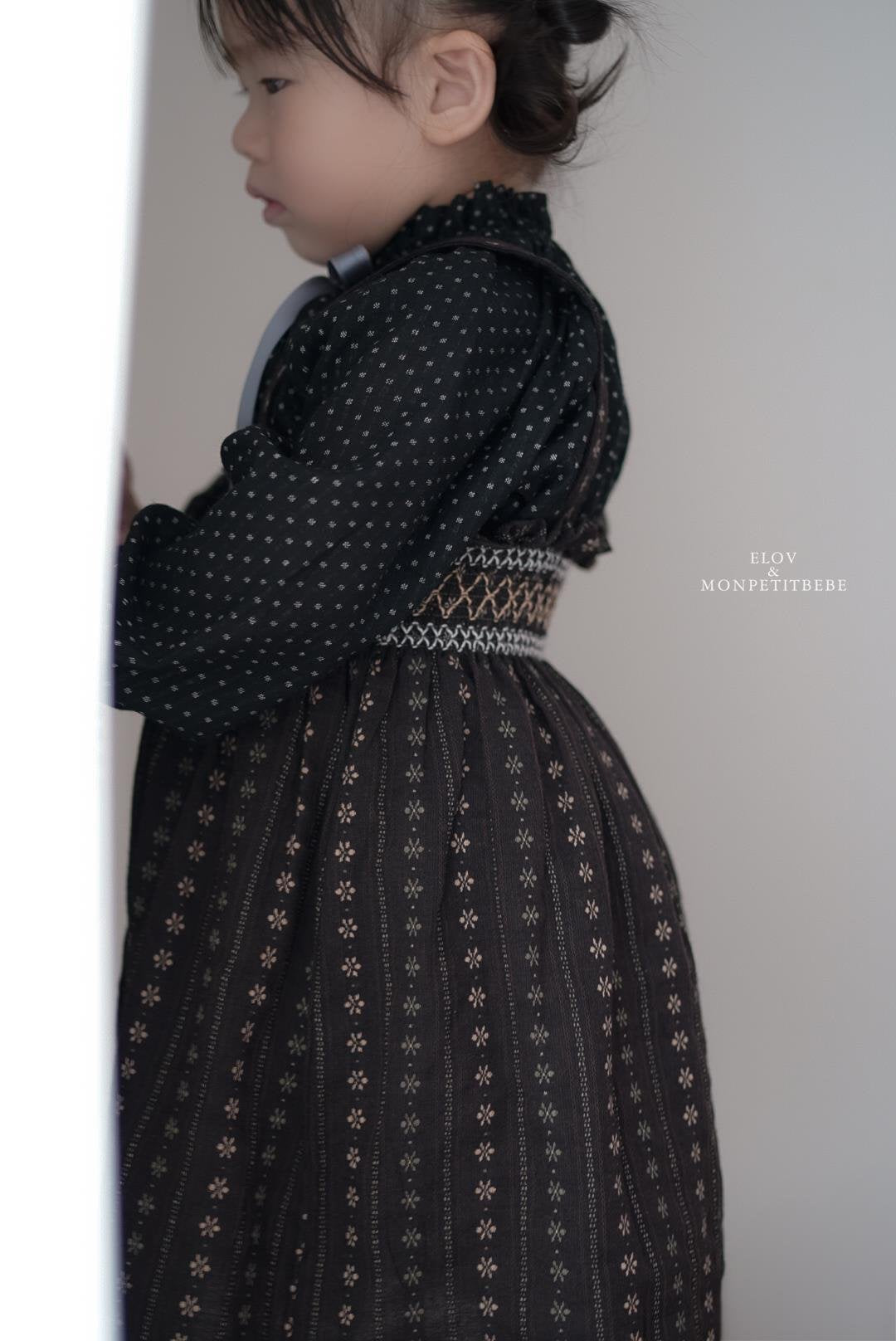 ［Mon petit bebe］Monde embroidery blouse