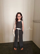 ［comma］Stripe relax pants