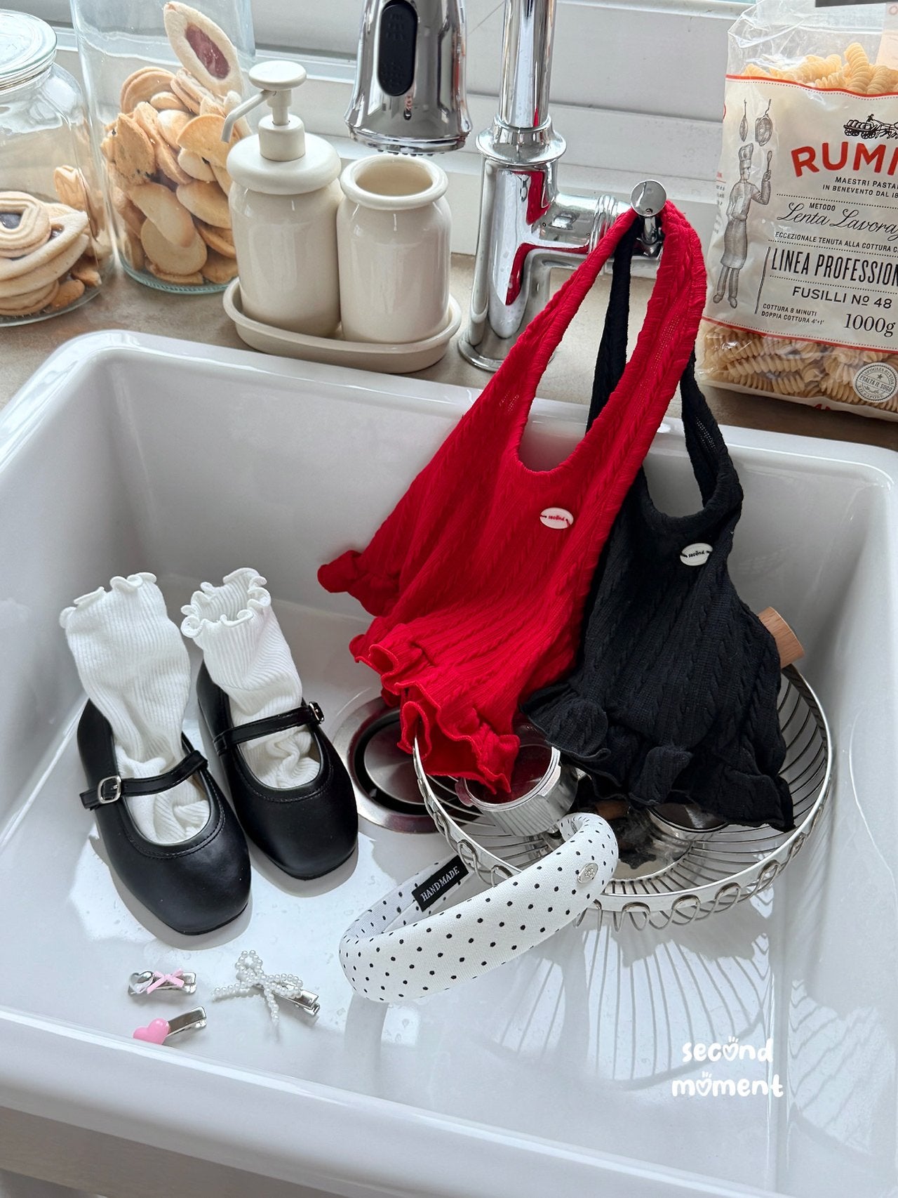 ［second moment］Twist halter neck tops