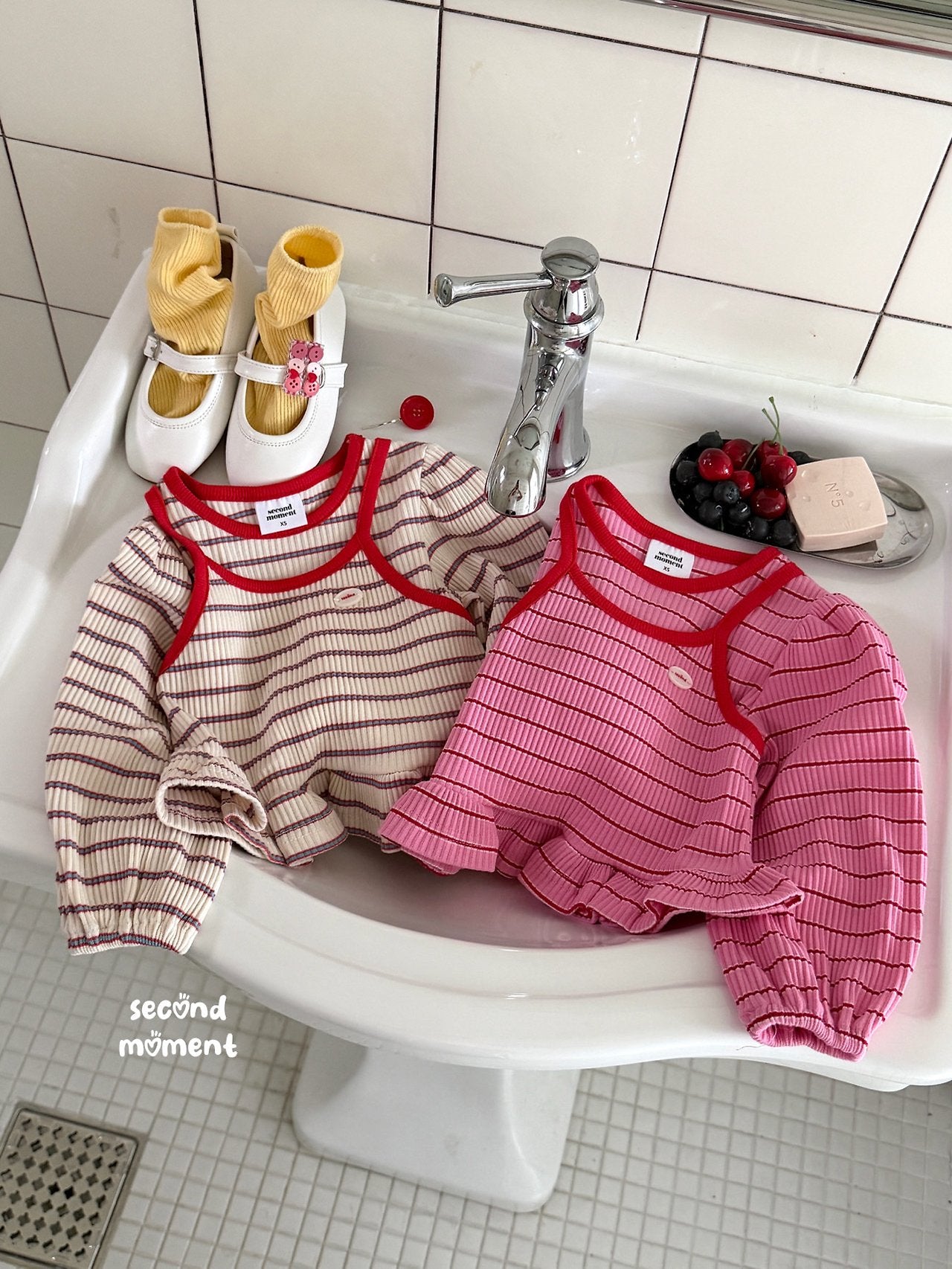 ［second moment］Berry lace stripe tops