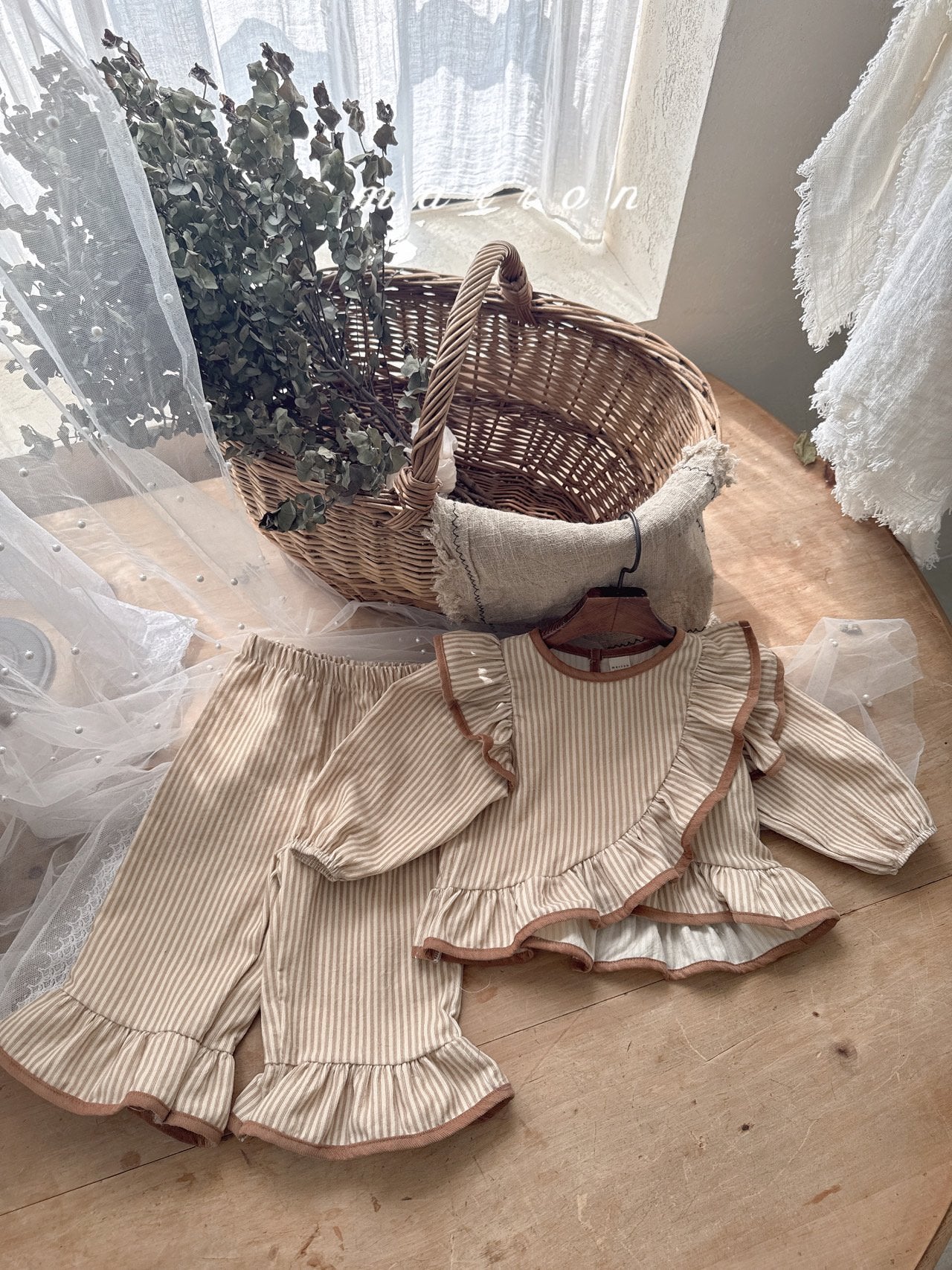 ［marron］Lala frill blouse