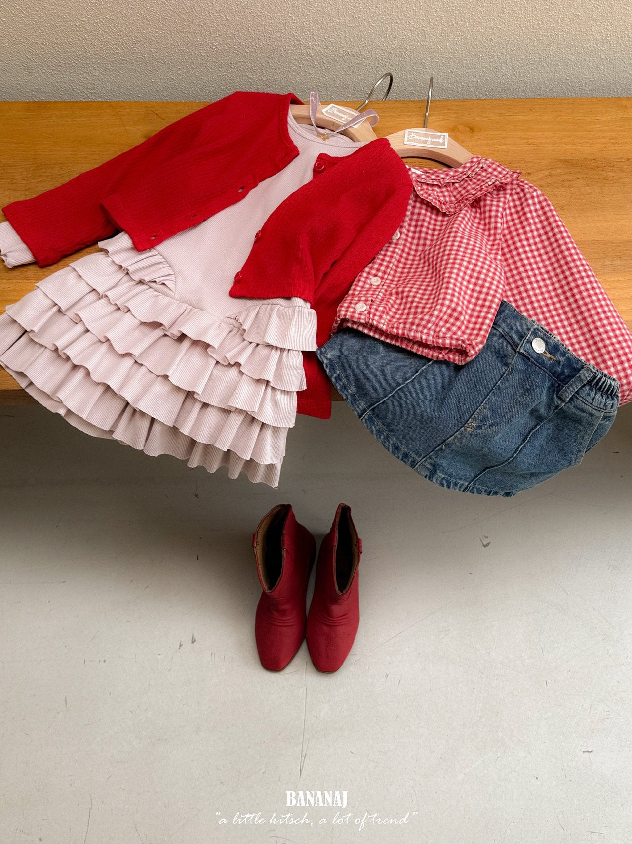 ［BANANAJ］Bell check blouse
