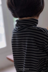 ［The beige］Stripe high neck tee