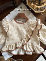 ［marron］Lala frill blouse