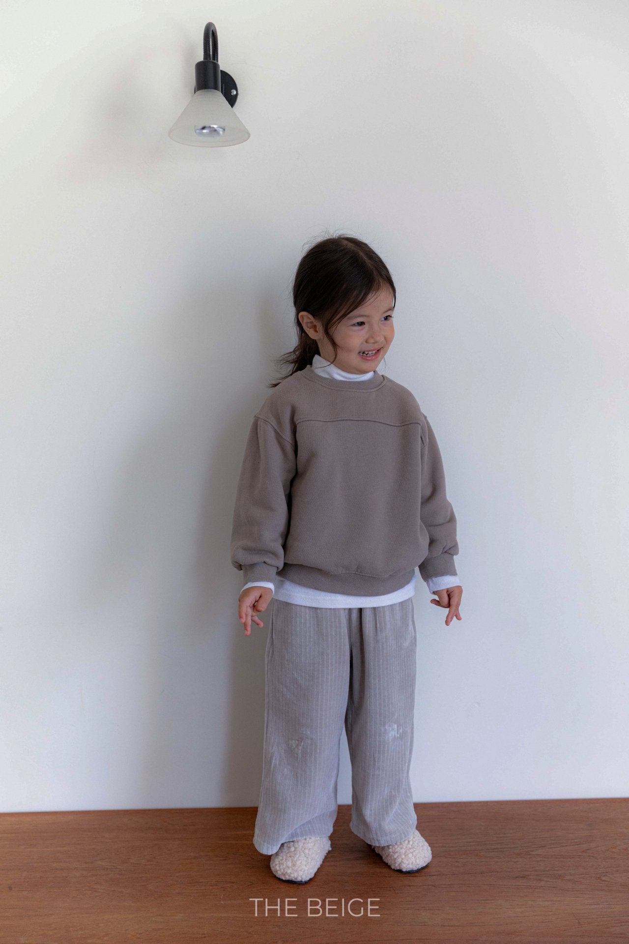 ［The beige］Slim half neck tee