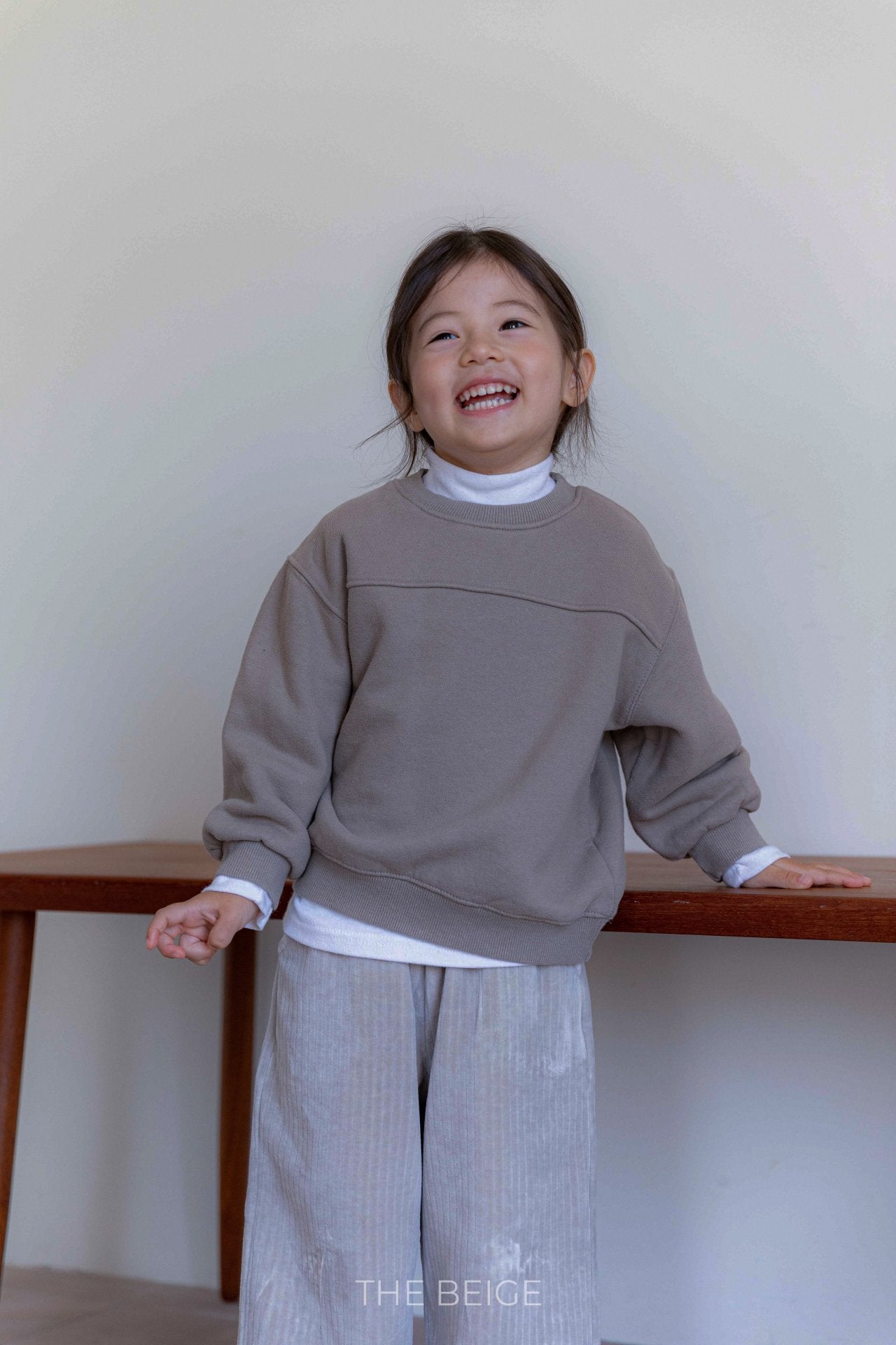 ［The beige］Slim half neck tee