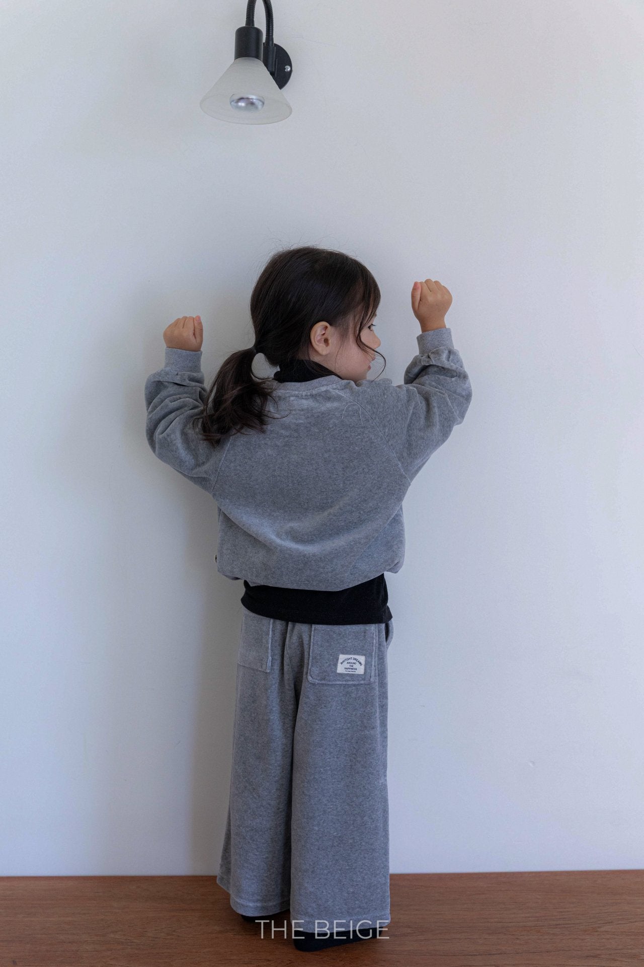 ［The beige］Slim half neck tee