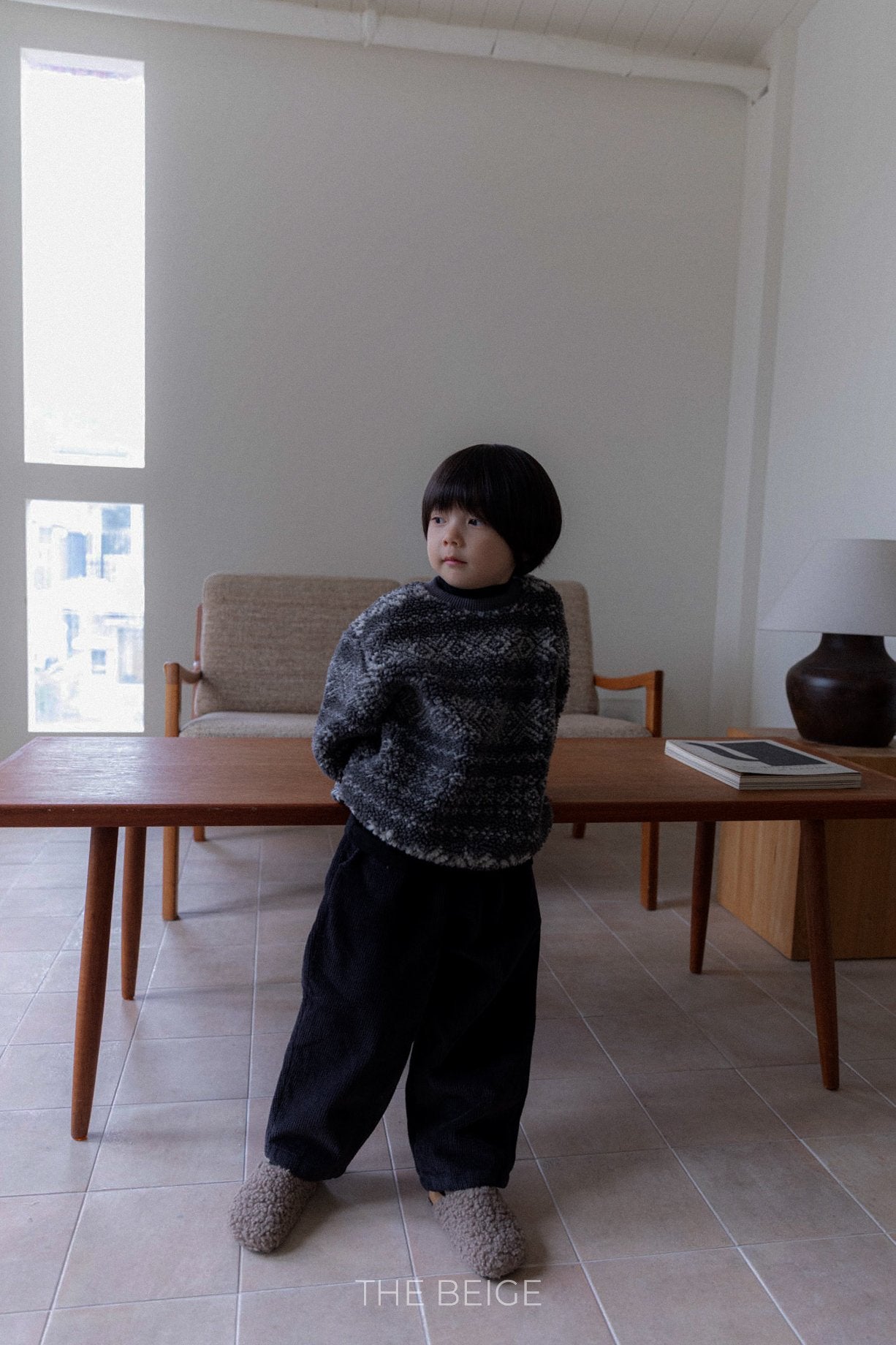 ［The beige］Slim half neck tee