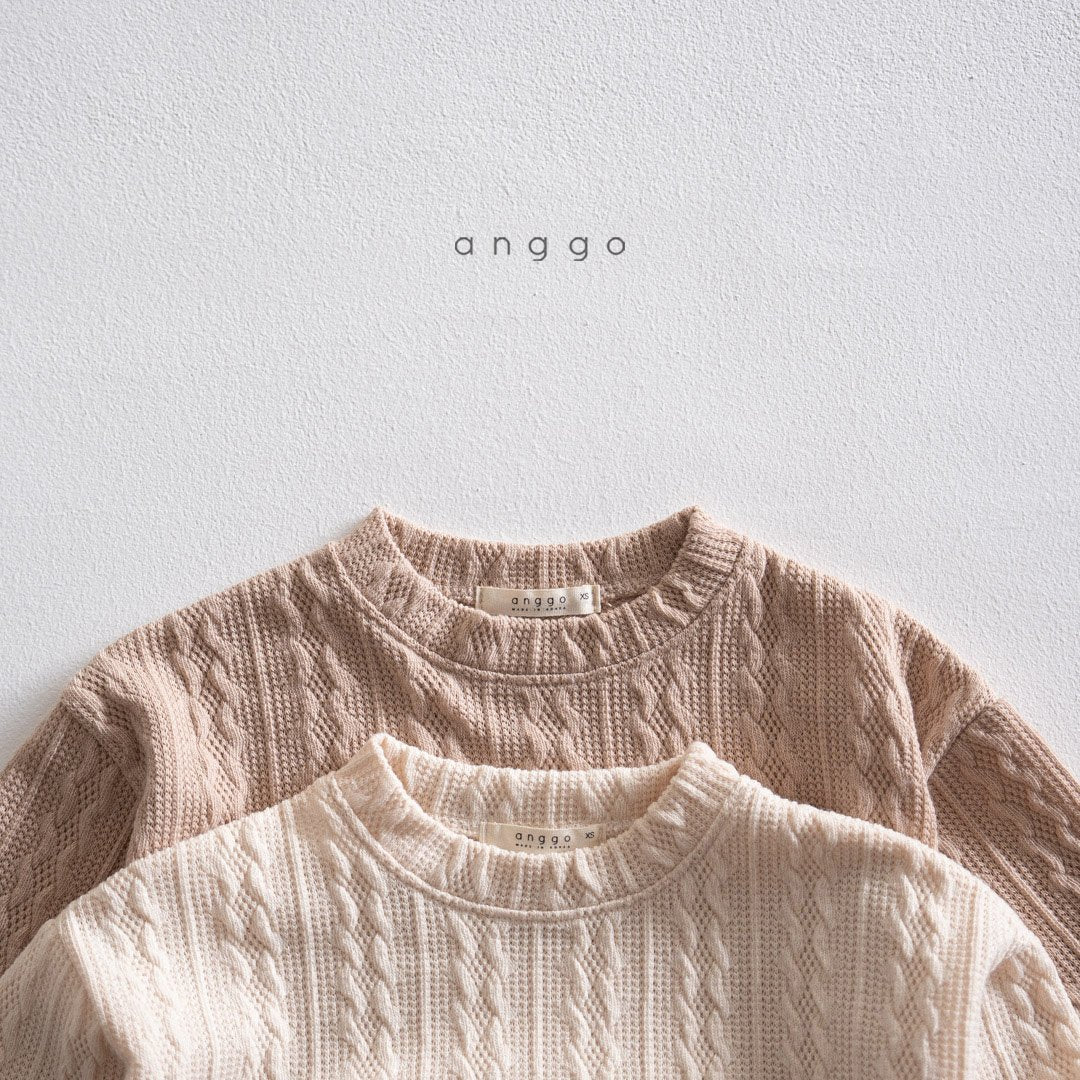 ［anggo］Twhisted sweatshirt