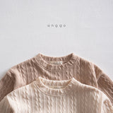 ［anggo］Twhisted sweatshirt