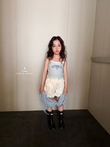 ［comma］Authentic lace sleeveless tops