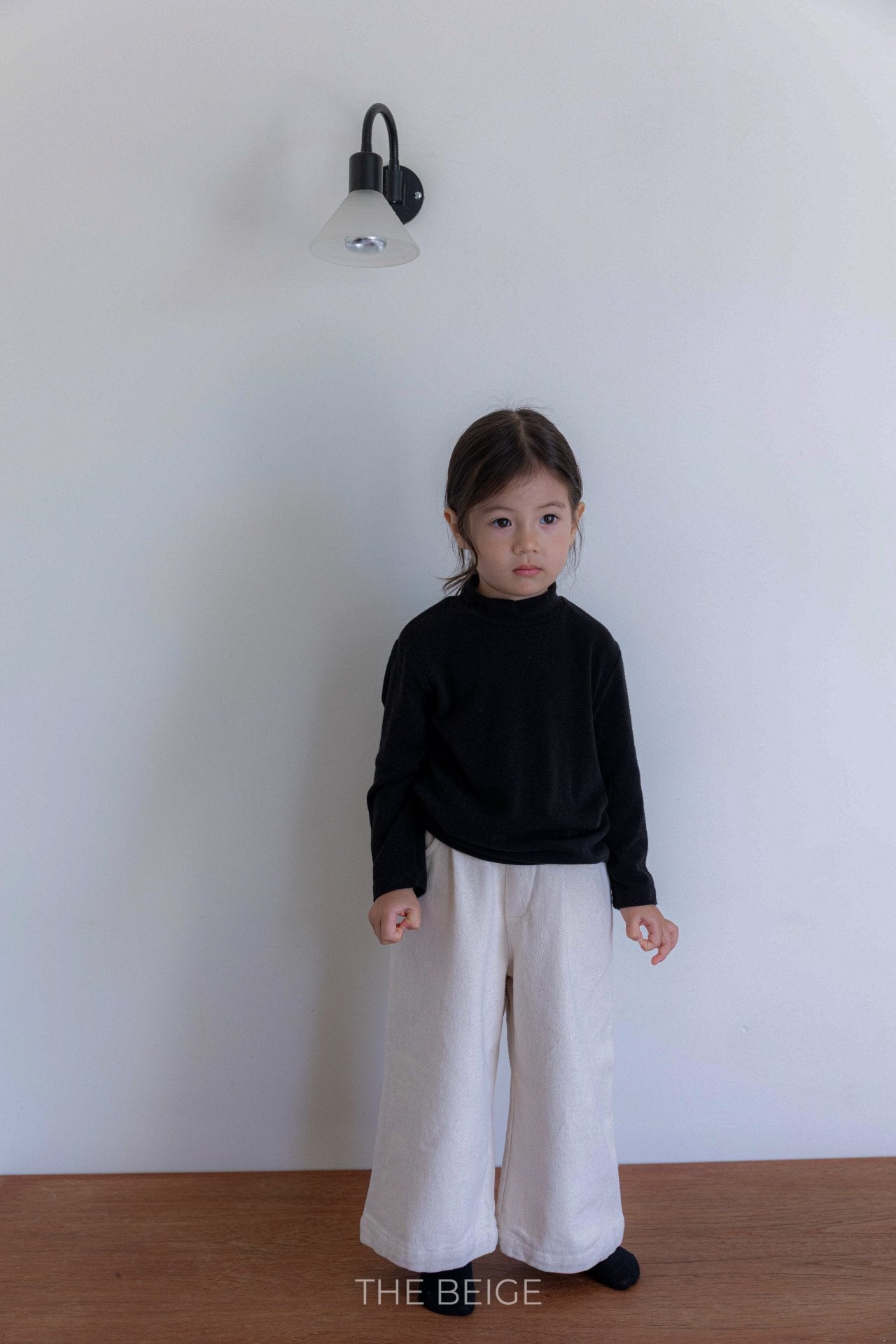 ［The beige］Slim half neck tee