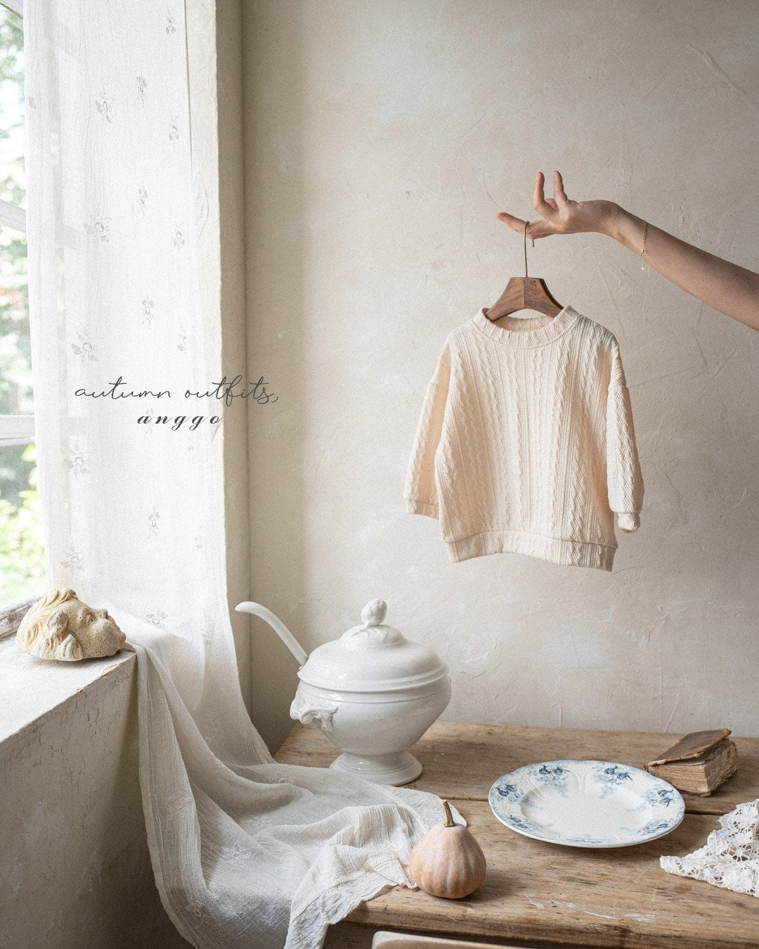 ［anggo］Twhisted sweatshirt