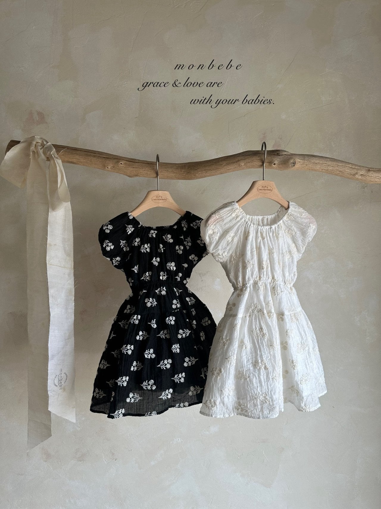 ［monbebe］Poponia embroidery one-piece (kids)